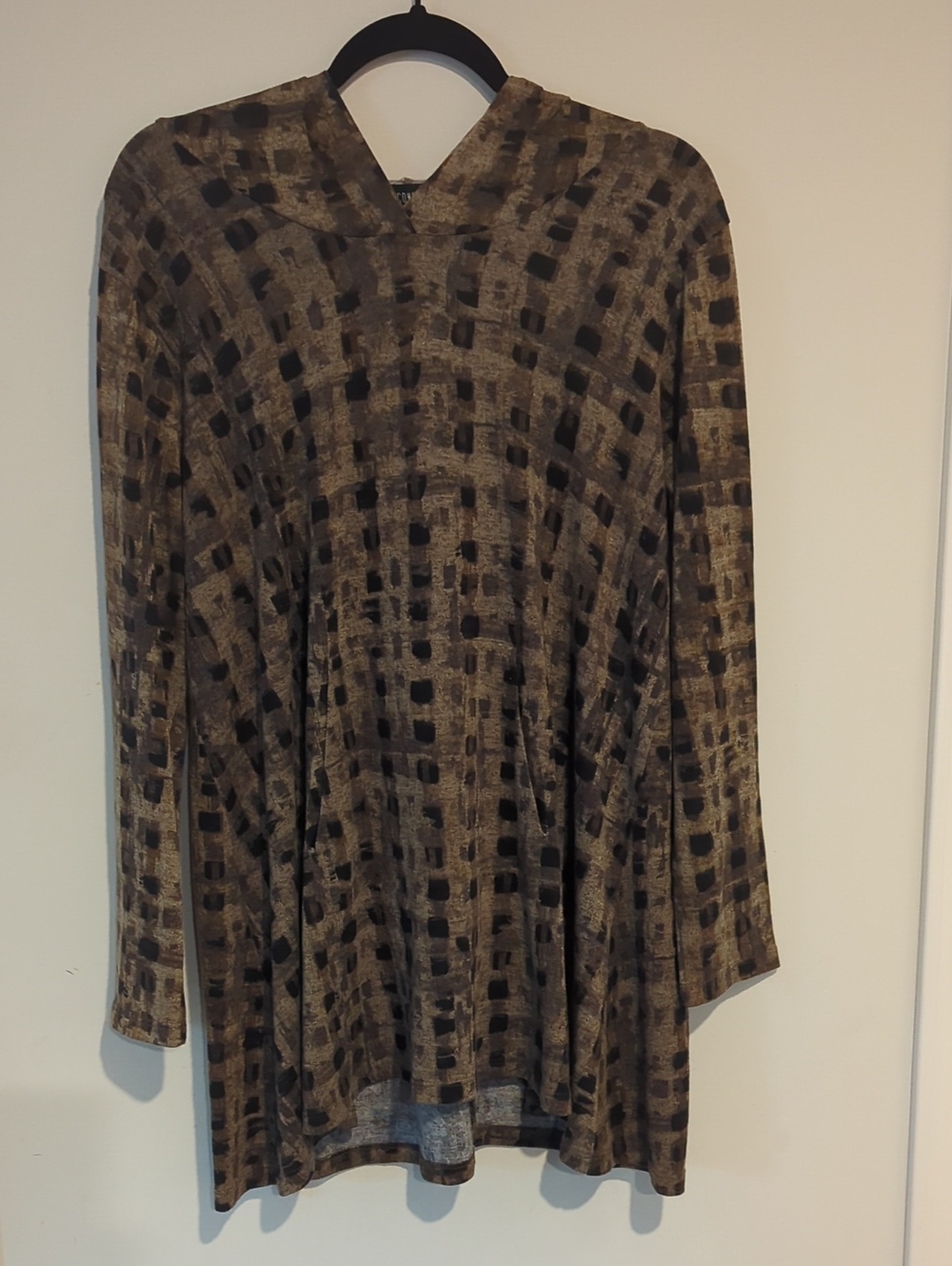 Comfy USA Brown and Black Hooded Tunic